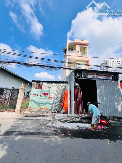 Đất oto chạy vivu đường số 2 - Trường Thọ - Tp. Thủ Đức 2 phút ra ga Metro, đường thông sầ - 4