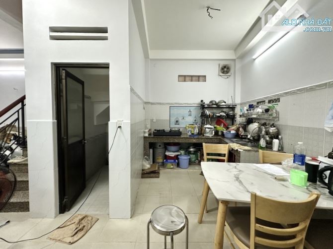 BÁN NHÀ HẺM XE TẢI TRẢI NHỰA P.5 PHÚ NHUẬN, NỞ HẬU - 40M2, 3T - Đ. HOÀNG HOA THÁM - 7.6 TỶ - 4