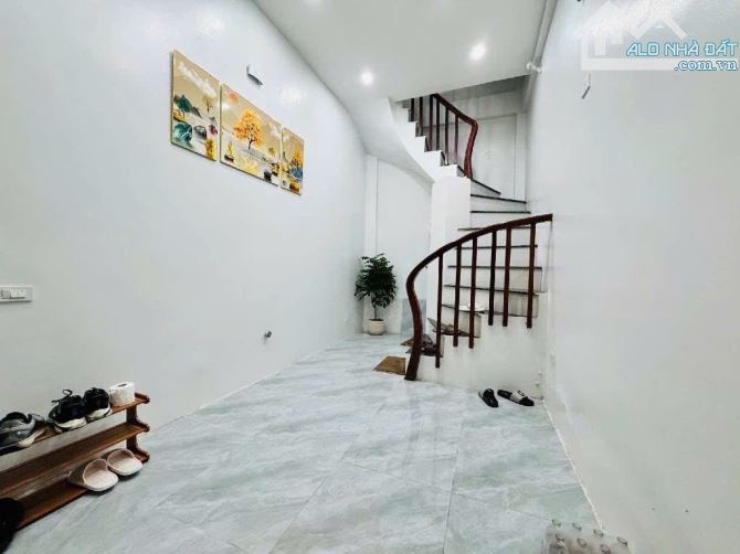 ĐỘI CẤN 22M x7 TẦNG CHỈ 5,85 TỶ-LÔ GÓC,3 THOÁNG,NGÕ THÔNG,GẦN PHỐ,TRƯỚC NHÀ 4M - 4