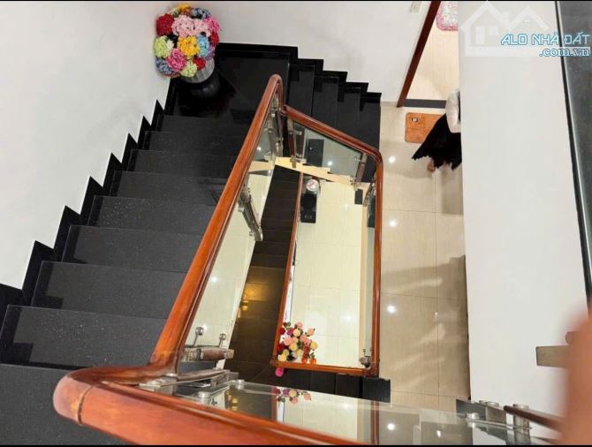 Siêu Hot+ đẹp+ rẻ nhà 4 Lầu hiện đại kiên cố ĐườngB5 Vĩnh Điềm Trung KD đắc địa 8,9 tỷ - 4