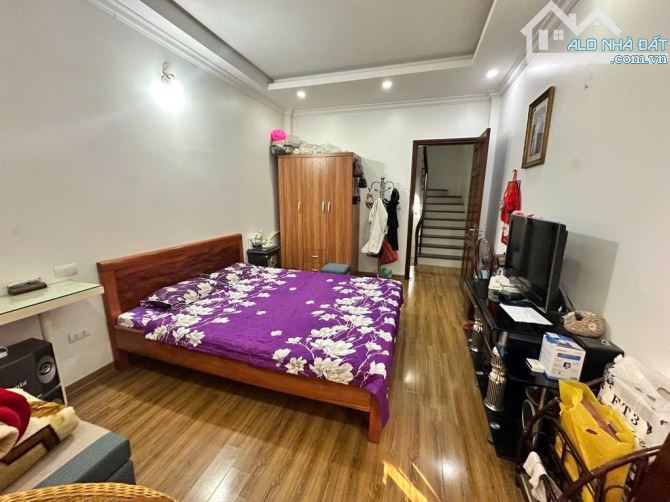 Bán nhà riêng Gia Quất- Ngõ thoáng, ô tô đỗ gần- Chẵn 6 tỷ - 4