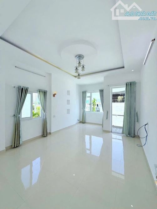 NHÀ 3 TẦNG KIỆT Ô TÔ – TT THANH KHÊ – CHỈ 3 TỶ X - 4