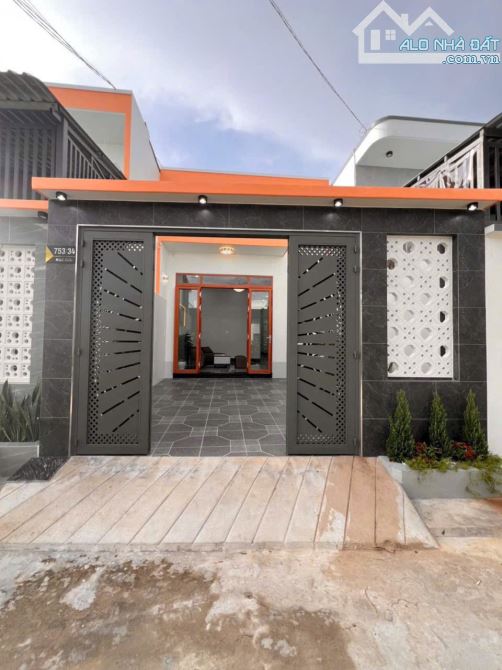 🏠Bán nhà nhánh đường Từ Dũ Phường Rạch Giá Tỉnh An Giang(củ là Kiên Giang)  ♻️Diện Tích : - 4