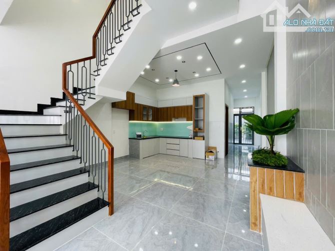 Siêu Phẩm Đẹp, 5x25, sổ hồng hoàn công, gần TP.HCM - 4
