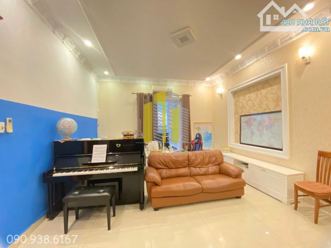 Biệt Thự Sang Trọng Đảo Kim Cương – Hầm 3 Lầu, Thang Máy, Nội Thất Cấp - 4