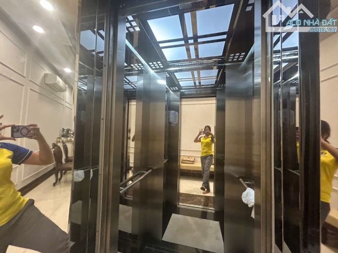 BÁN NHÀ 4 TẦNG ĐƯỜNG RỘNG 16m , GẦN BIỂN , FULL NỘI THẤT , GIÁ 14 tỷ 500 triệu - 4