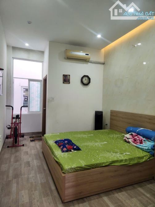 Bán nhà 3 tầng kiệt oto nhỏ Nguyễn Như Hạnh, Hoà Minh, Đà Nẵng giá chỉ 3,55 tỷ - 4