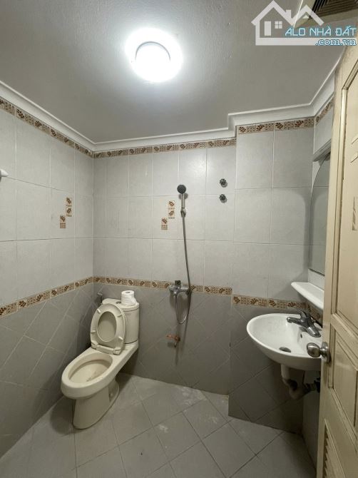 BÁN NHÀ NGÕ 285 KHUẤT DUY TIẾN, PHÂN LÔ, Ô TÔ TRÁNH, 30M RA PHỐ 42m2 6T MT 5,7m 17 tỷ - 4