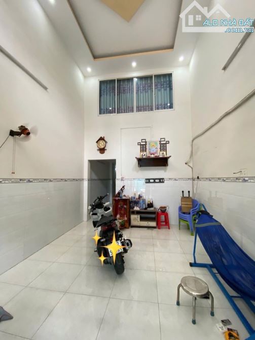 NGANG 4 DÀI 17 - NHÀ BÁN ĐƯỜNG SỐ 12 (LÊ VĂN QUỚI VÀO) P.BHHA HẺM 7M GIÁ 6,4 TỶ TL - 4