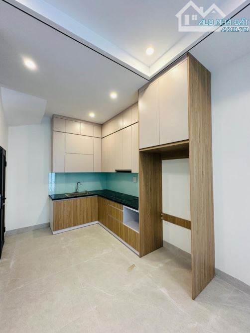 Cự Khối, Long Biên - 30m2 - 4.2 tỷ - ô tô cửa - 4