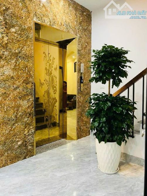 NHÀ ĐẸP-PHÂN LÔ LÊ TRỌNG TẤN-LÔ GÓC-THANG MÁY-VỀ Ở NGAY-41M2:6 TÀNG-13,5 TỶ - 4