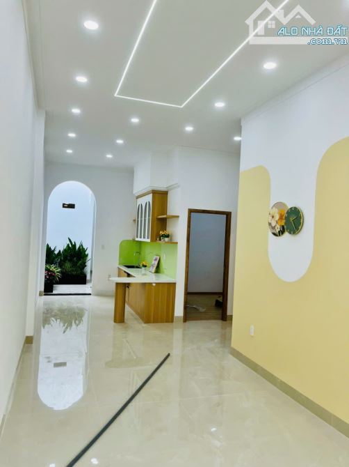 Bán nhà 2tâng ngang 6m sat mặt Nguyễn thị nuôi. Quốc lộ 22 hóc môn  chỉ 5.5tỷ - 4