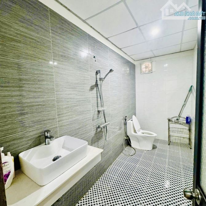 💥NHÀ 4 TẦNG – MỸ ĐA ĐÔNG 8 SÁT MỸ ĐA ĐÔNG 12 – VÀI BƯỚC RA BIỂN MỸ KHÊ – 75M2 NGANG 5.5M - 4