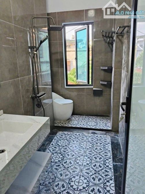 Bán nhà 3 tầng ngõ phố phường Thành Đông, TP HD, 60m2, mt 6m, 3 ngủ, 3 vs, nhà đẹp, 3.15 t - 4