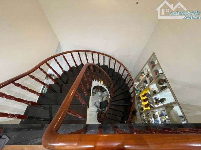 Bán biệt thự mặt tiền Đường 79 Xa Lộ Hà Nội, Phước Long Quận 9 - 4