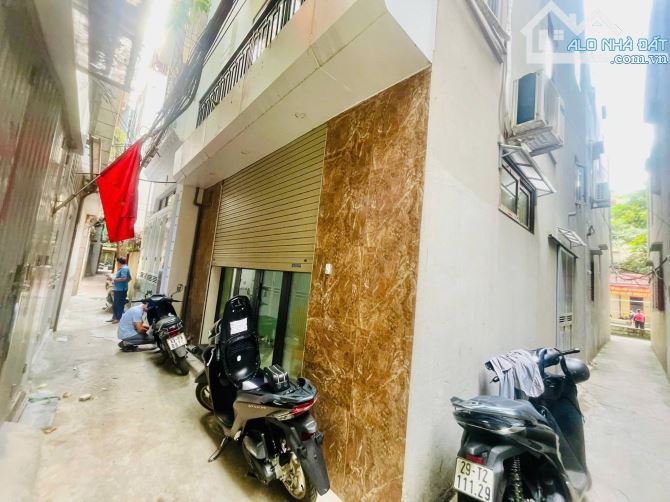 BÁN CĂN NHÀ 41M ,6TẦNG THANG MÁY LÔ GÓC XÂY TÂM HUYẾT SỔ NỞ HẬU ,NGÕ GẦN OTO,GIÁ CHỈ 13 tỷ - 4