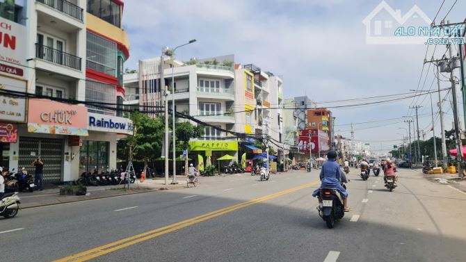 Bán nhà đường Tạ Quang Bửu Phường 4 Quận 8. Gần ngay TTTM Parc mall. Khu vực kd sầm uất - 4