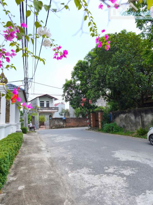 150m thị trấn Sóc Sơn ,lô góc 3 mặt tiền,đường rộng 8m. Vị trí: Cách chợ 300m, - 4