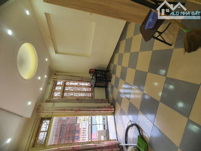 🔥 HAI MẶT NGÕ – Ô TÔ – 10M RA PHỐ BỒ ĐỀ 🏡 45m² – 4 tầng, 5 phòng ngủ – sổ đỏ vuông 🚗 Ô - 4