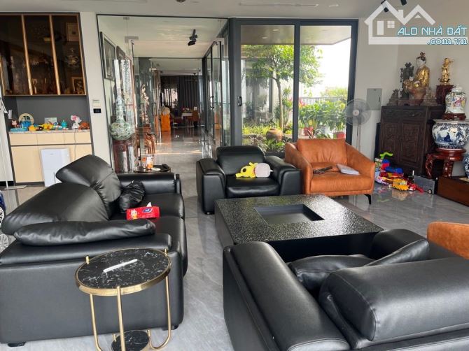 HÀNG HIẾM! TÒA 8T DUY NHẤT MP NGUYỄN THÁI HỌC - 95M2 MT:  5.6M SỔ VUÔNG - GIÁ BÁN NHANH. - 4