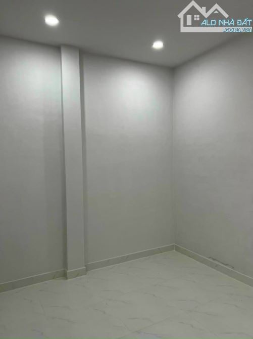 Giá 18,5 tỷ. Bán nhà mặt tiền Bùi Hữu Nghĩa ngang 17x30m gần cty Pounchen Biên Hoà. SHR - 5