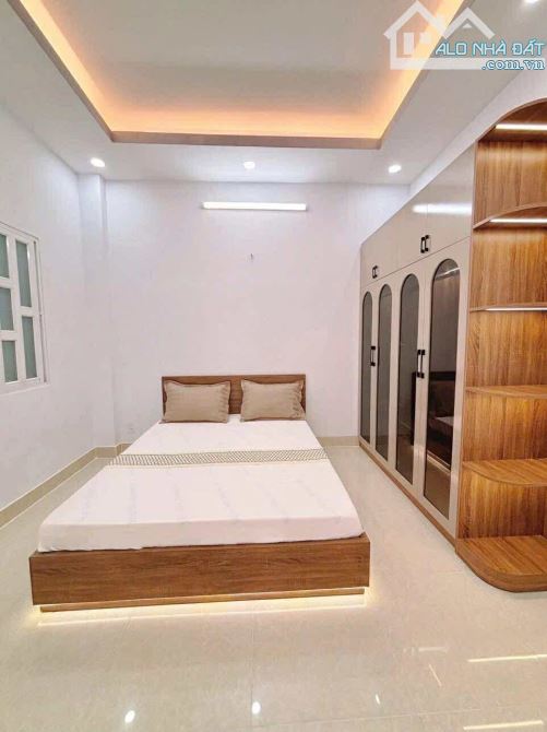 BÌNH TÂN-  HƯƠNG LỘ 2- KHU DÂN TRÍ CAO  - 60m2 - 3 LẦU -4PN - NHỈNH 6 TỶ XÍU - 5
