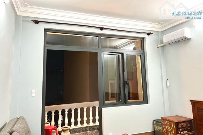 Bán nhà Nguyễn Kiệm Phường 3 Phú Nhuận, XE hơi thông, 4m x 11m 4 Tầng - Giá 9.8 tỷ TL - 5