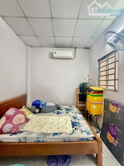 BÁN NHÀ TRUNG MỸ TÂY Q12 - 2 TẦNG 73M2 ( 4.8M X 15.5M) - HẺM 5M - 4.4 TỶ. - 5
