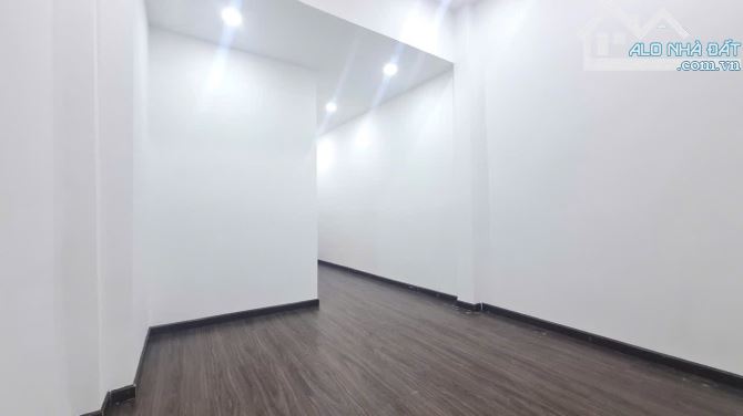 BÁN NHÀ ĐẸP 2 TẦNG MẶT TIỀN TRẦN NGUYÊN HÃN, PHƯỜNG NHA TRANG - GIÁ CHỈ 7,2 TỶ - 5