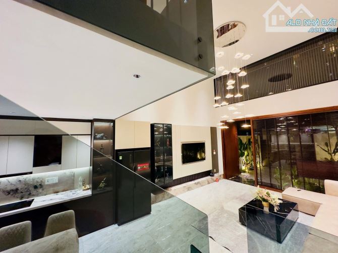 Nhà 3 tầng mặt tiền Hoà Xuân sát Lê Quảng Chí gần Cầu Nam Tri Phương - 5