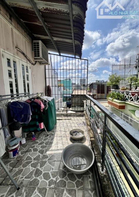 🤩..SIU..🤩 NHÀ 3Tầng - 30M2 SHR HC - TT Q7 - gần HXH - NHỈNH 4TỶ 🤩🏡🏡 - 5