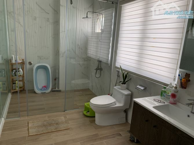 Giảm giá 1 tỷ, bán nhà Melosa Khang Điền, full nội thất cao cấp, ngang 6m, gần công viên - 5