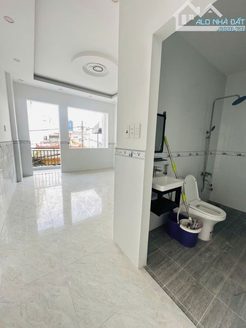 SIÊU PHẨM TÂN PHÚ GẦN NGUYỄN SƠN - NHÀ 3 TẦNG 60M2 - 4x15 - HẺM TRƯỚC NHÀ 5M. CHỈ 6 TỶ XÍU - 5