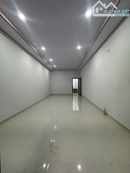 Nhà hẻm 1 sẹc Quang Trung P10 DT 52m2 ngang 4 dài 14 - 5