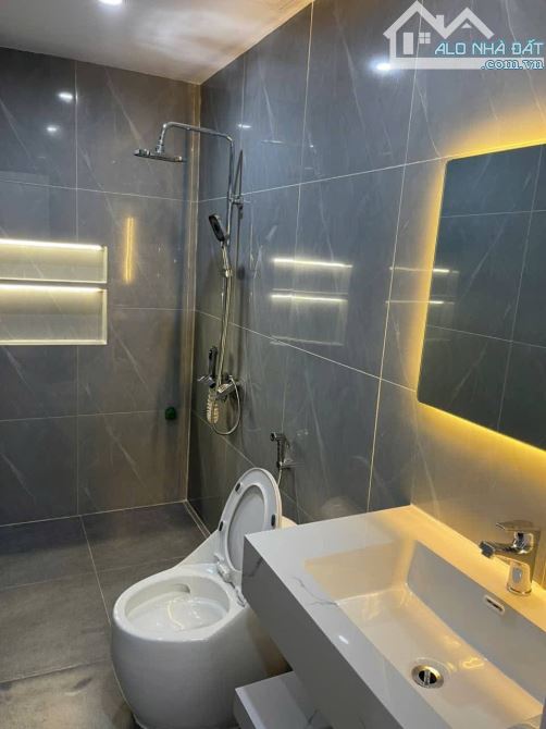Bán nhà 3 tầng xây mới tai Trần Nguyên Hãn, An Dương, Lê Chân. 52,5m², chỉ 3,55 tỷ - 5