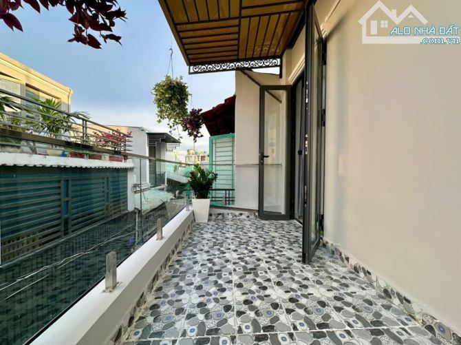 Bán nhà hẻm 1806 Huỳnh Tấn Phát, NB, Dt 4 x14m, 1 lầu. Giá 2,5 tỷ - 5