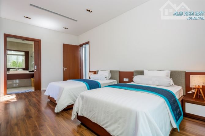 CHO THUÊ BIỆT THỰ  VIEW BIỂN- 1.000 M² - 6 PN - GIÁ 11.000 đô la/ tháng - 5