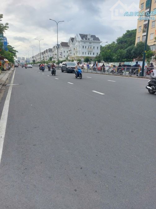 Lô đất 8mx26m hẻm 170 Dương Quảng Hàm, chỉ 82 triệu m2 - 5