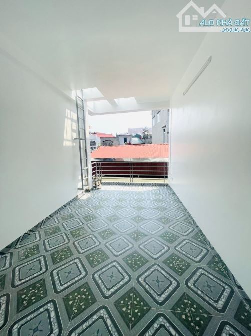 🪸 NHÀ ĐẸP LÔ GÓC - HOÀNG QUỐC VIỆT CẦU GIẤY  - 40M2 - 5 TẦNG - GẦN PHỐ - GIÁ 9 TỶ HƠN - 5