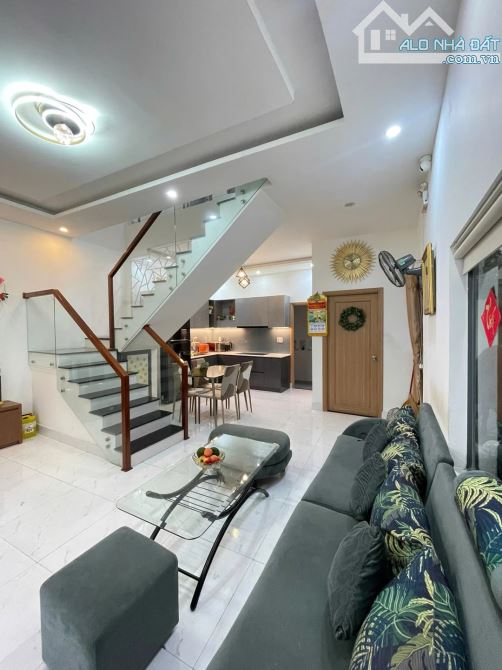BÁN NHÀ ĐẸP 2 TẦNG ĐIỆN BIÊN PHỦ - DT: 53M2 (NGANG 6M) CHỈ VIỆC DỌN VÀO Ở - GIÁ BÁN 4,3TỶ - 5