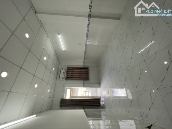 BÀ HOM - QUẬN 6 - HXH ĐỒ CỬA - 46,1 M2 - DTS 74.8M2 _ 2 TẦNG - 5