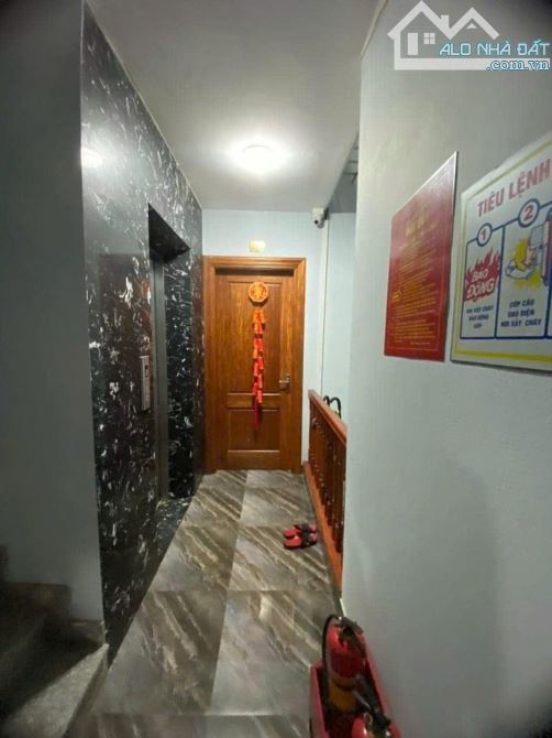 Bán Tòa ccmn Tam khương Đống Đa 120m2, 9T, 24 PKK Full Nội Thất dòng tiền 150tr/ tháng. 32 - 5