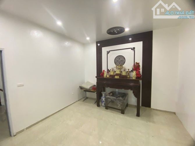 CỰC HOT! MẬU LƯƠNG - Ô TÔ TRÁNH - PHÂN LÔ - VỈA HÈ, DT 50m x 4T, MT 4m - 5