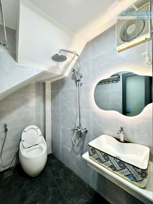 Bán Nhà Hẻm Lê Quang Định Gần Chợ Bà Chiểu - 5