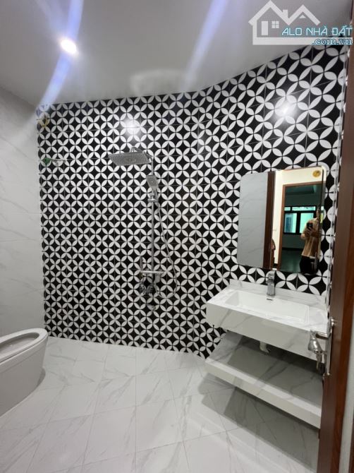 Bán nhà phố Linh Quang lô góc- nhà mới- oto đỗ cửa- diện tích 35m2. - 5