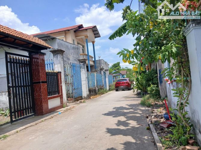 Bán đất full thổ cư đối diện 3030B Hùng Vương - Xã Phú Đông ngang 10m - 5
