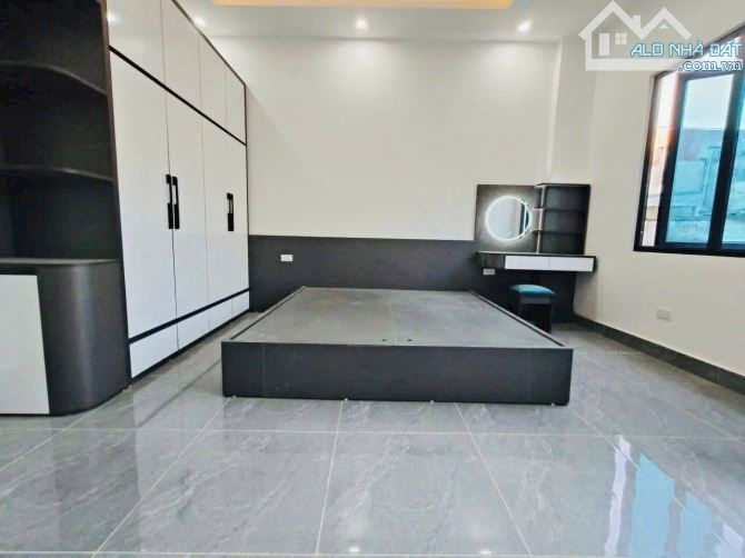 Bán nhà 3 tầng ngõ phố phường Thành Đông, TP HD, 60m2, mt 6m, 3 ngủ, 3 vs, nhà đẹp, 3.15 t - 5