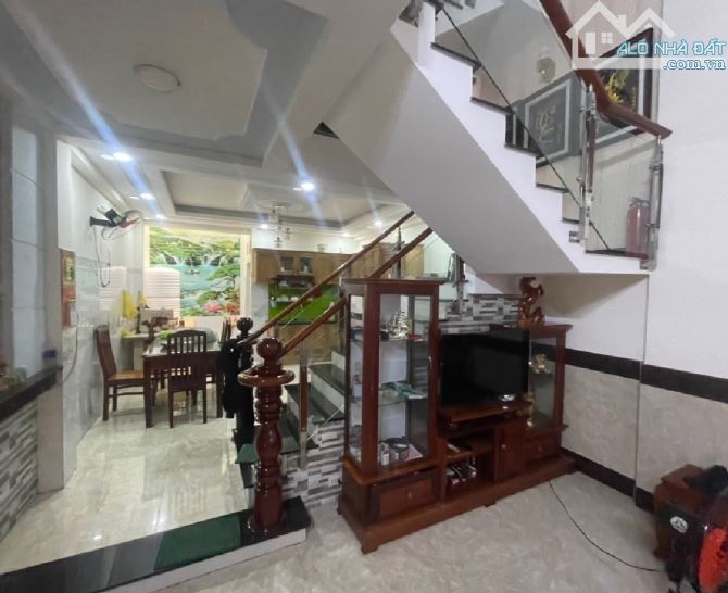 Bán nhà Hẻm XE HƠI thông NGUYỄN THỊ BÚP Q12_ Ngang 4,5m_ 5Tầng MỚI ĐẸP _ 5ty900 - 5