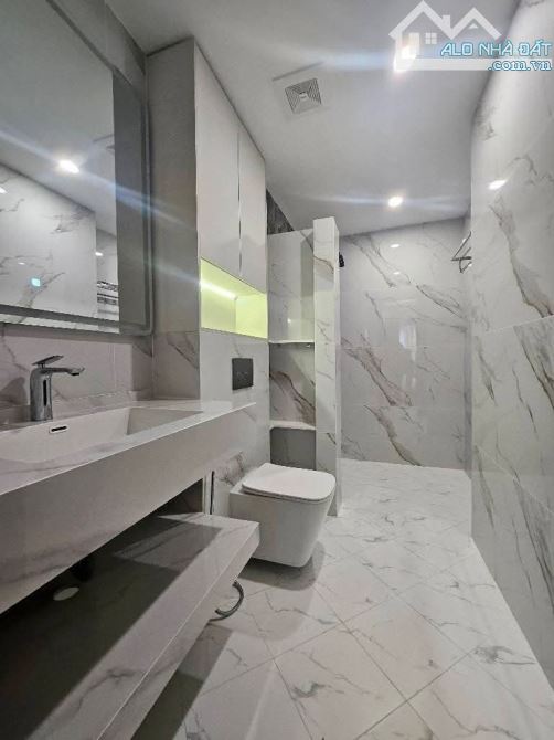 SIÊU HIẾM Trần Duy Hưng – LÔ GÓC – THANG MÁY – FULL NỘI THẤT NK – 48.6m² x 5T, Ô TÔ, CHỈ 1 - 5