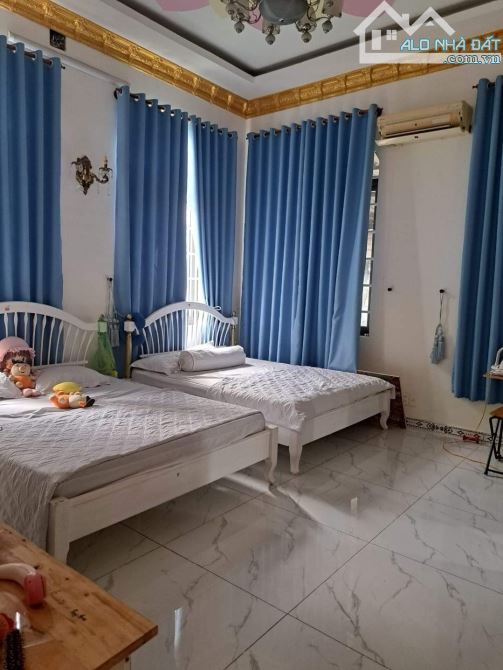 BIỆT THỰ SÂN VƯỜN NGUY NGA – 1.300M² – FULL NỘI THẤT ĐẲNG CẤP - 6